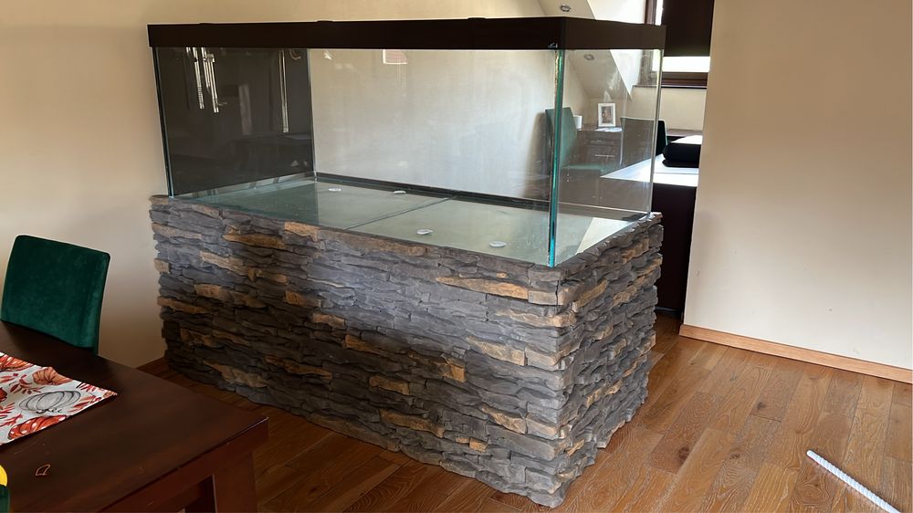 Sprzedam akwarium 1000l