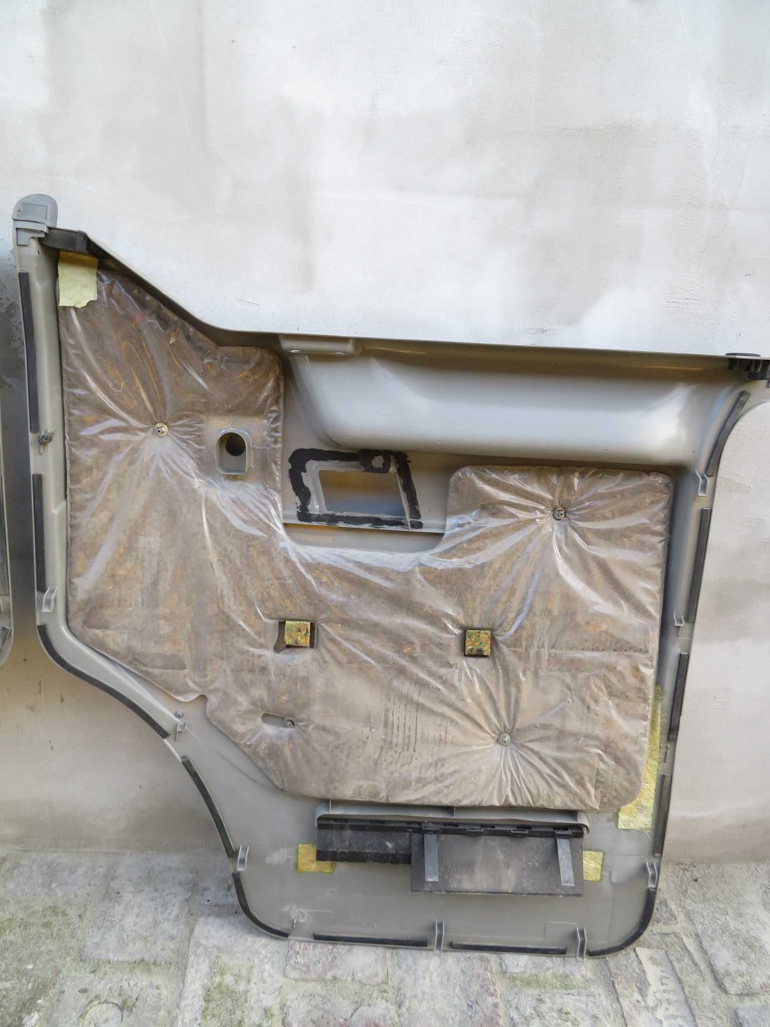 Дверні карти VW T4
