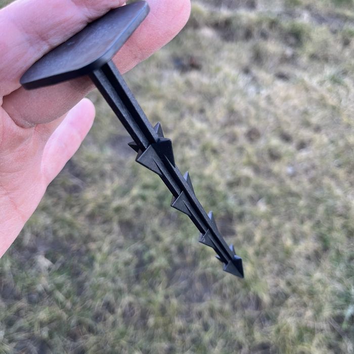 Kołki mocujące szpilki kotwy agrowłokniny folii Biovita 150mm 100 szt.