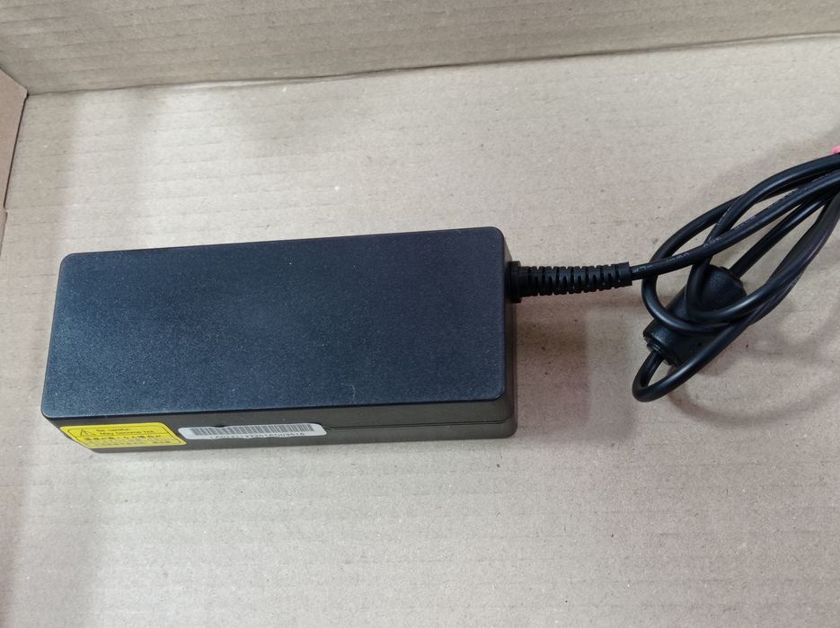 Блок питания ноутбука Samsung 19v-4.74A. "AP13AD05"