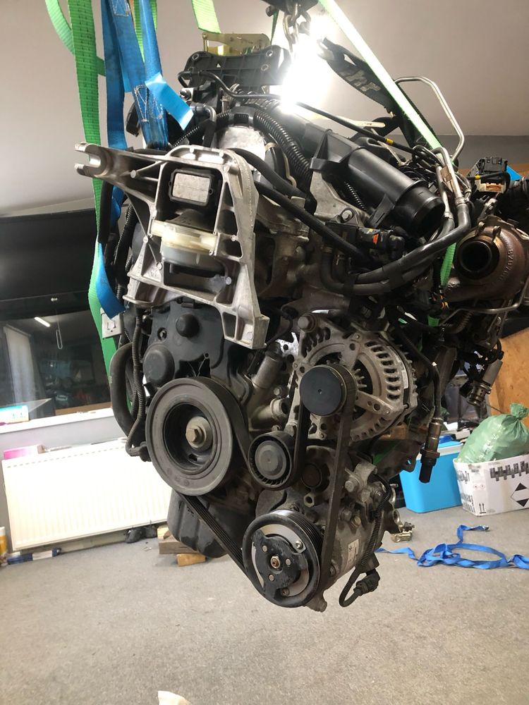 silnik kompletny z osprzetem 45000km YH01 131koni 2020