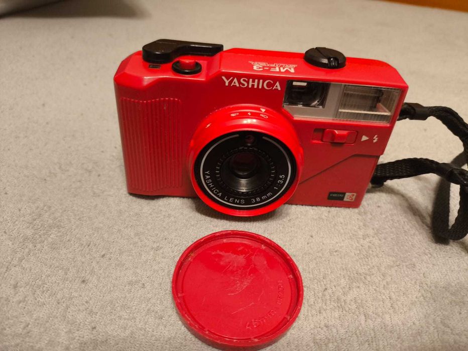 Aparat Yashica MF-3