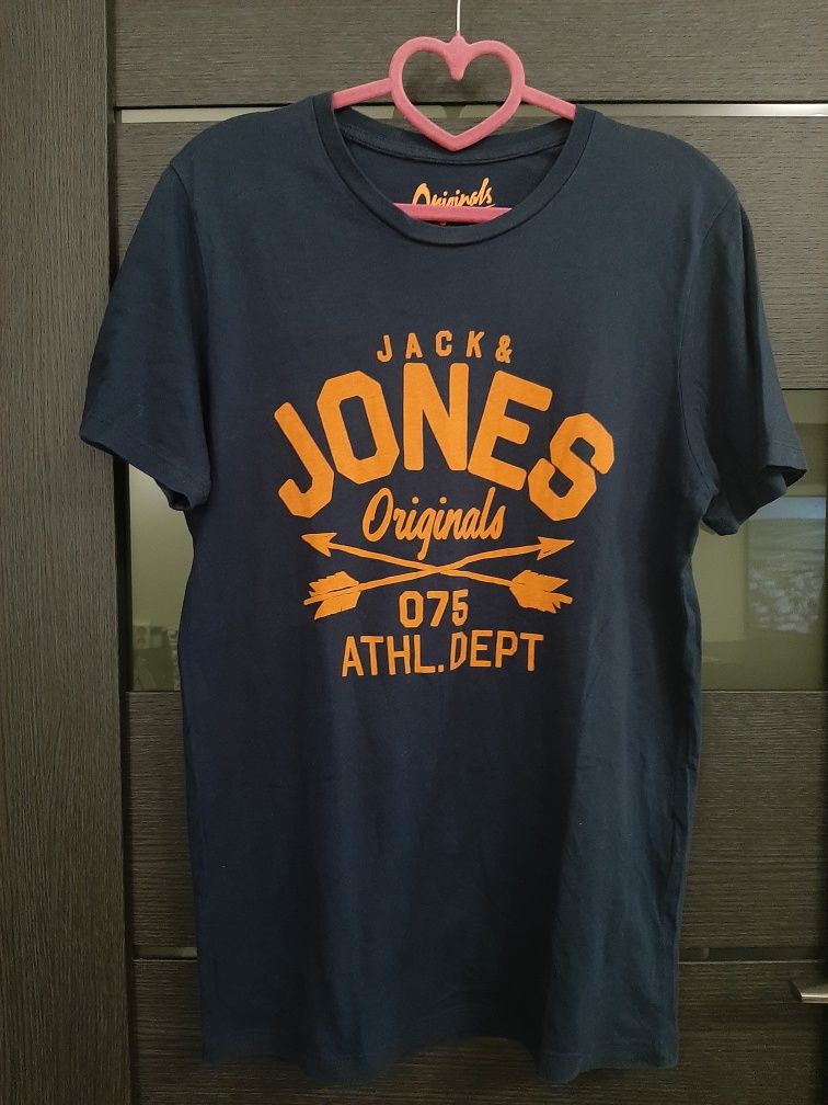 Футболка Jack & Jones M .