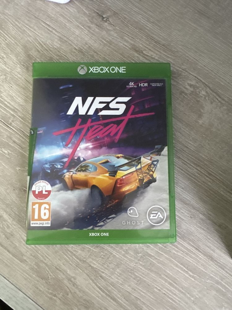 Konsola Xbox Series X. Zestaw