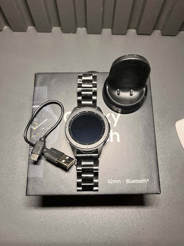 Часы Samsung galaxy watch 42mm r810 Black