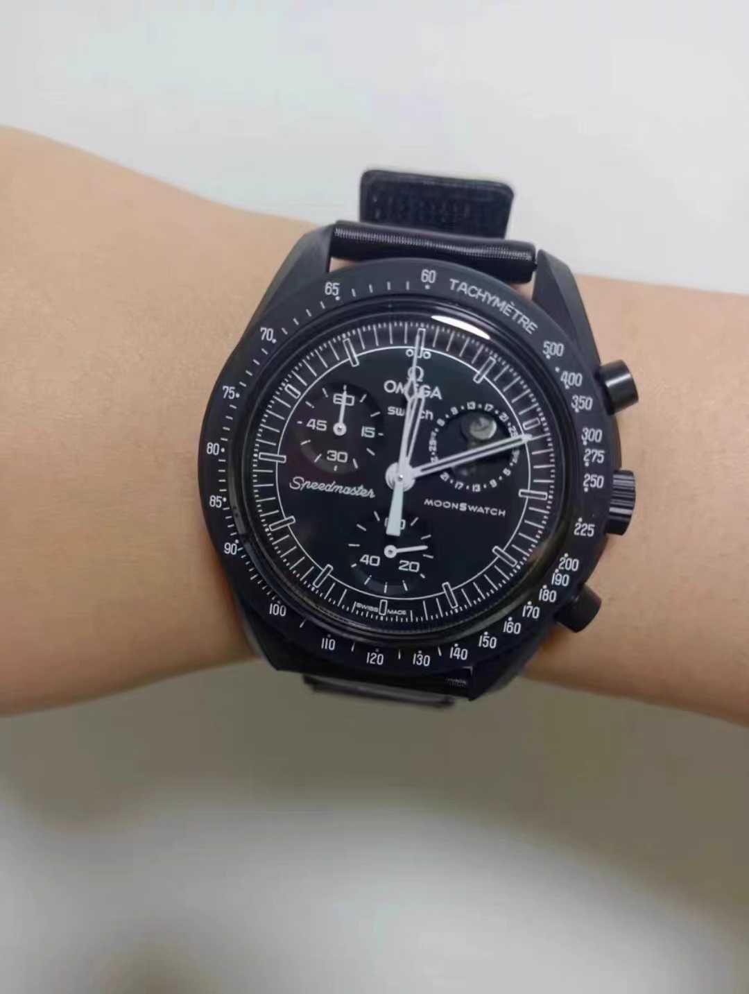 Swatch x Omega Bioceramic Moonswatch Mission To Moonphase Snoopy
Black