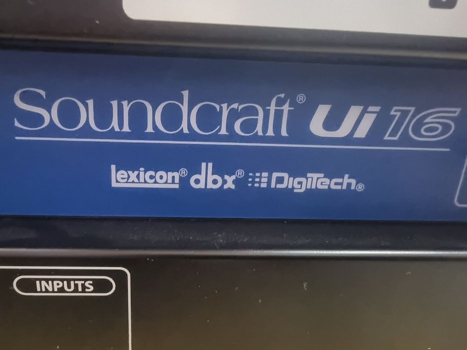Mesa de mistura soundcraft UI 16