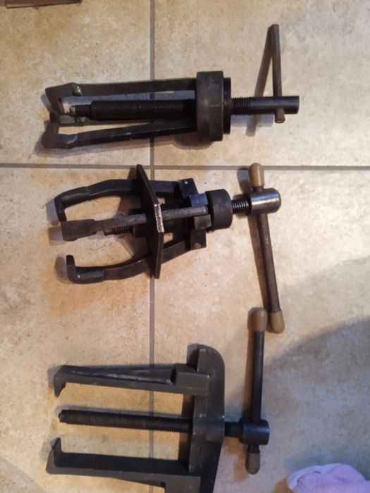 Sciagacze do łożysk.