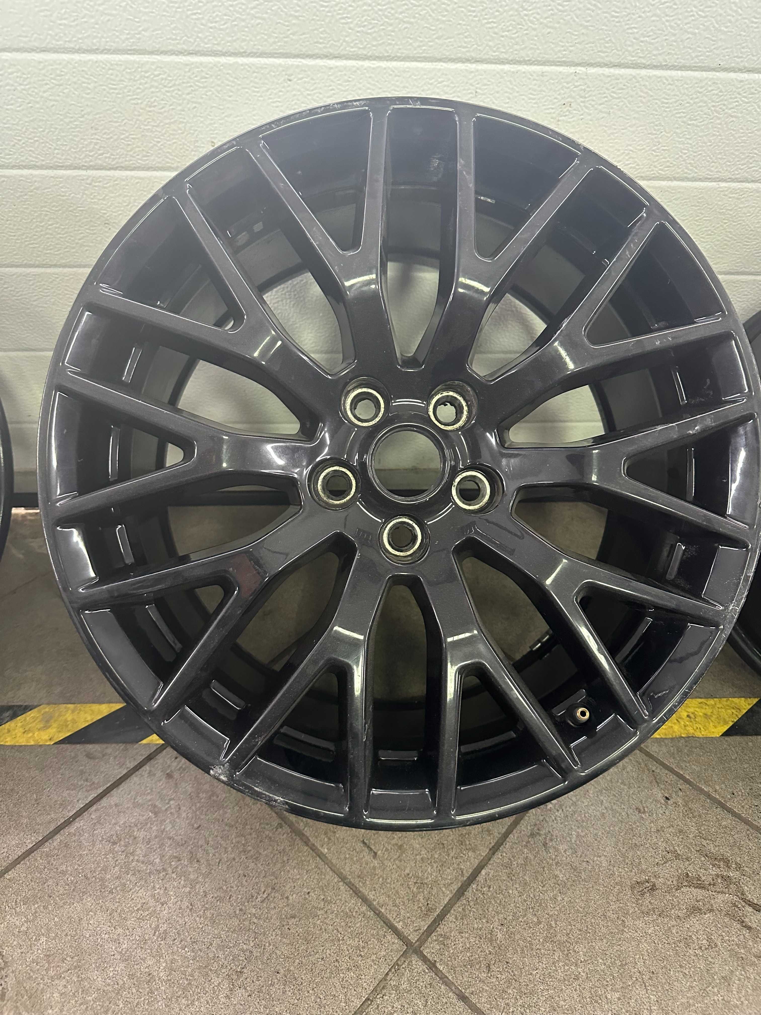 4xfelgi Ford Mustang GT Oryginalne  9x19 i 9,5x19