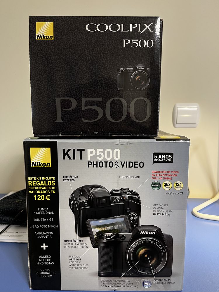 Nikon Coolpix P500