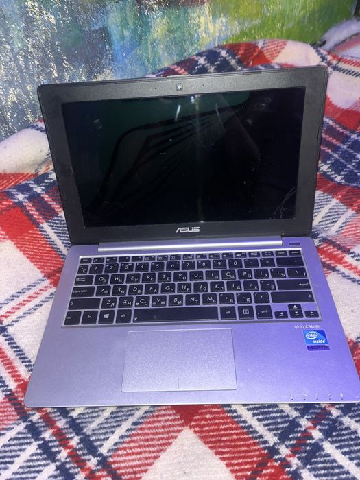 Ноутбук (детали) Asus X201E красный