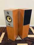 2 molduras e Grelhas para colunas wharfedale diamond 8.3
