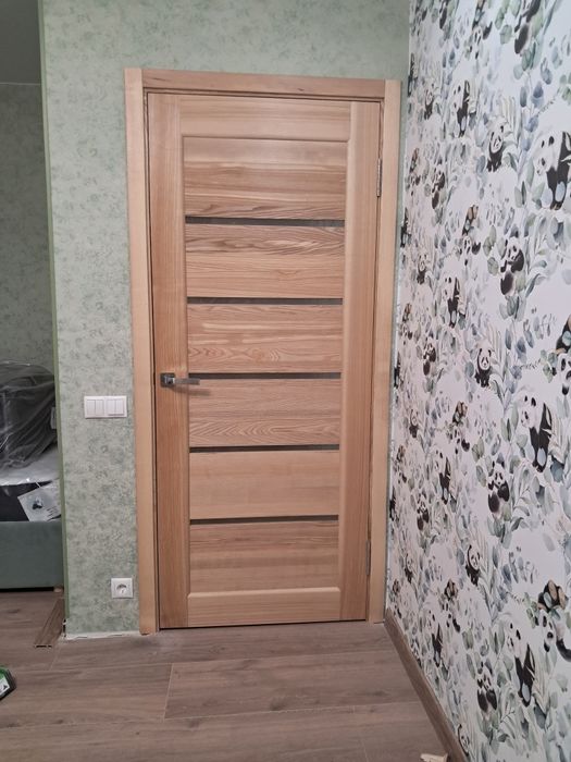 Міжкімнатні двері із дерева