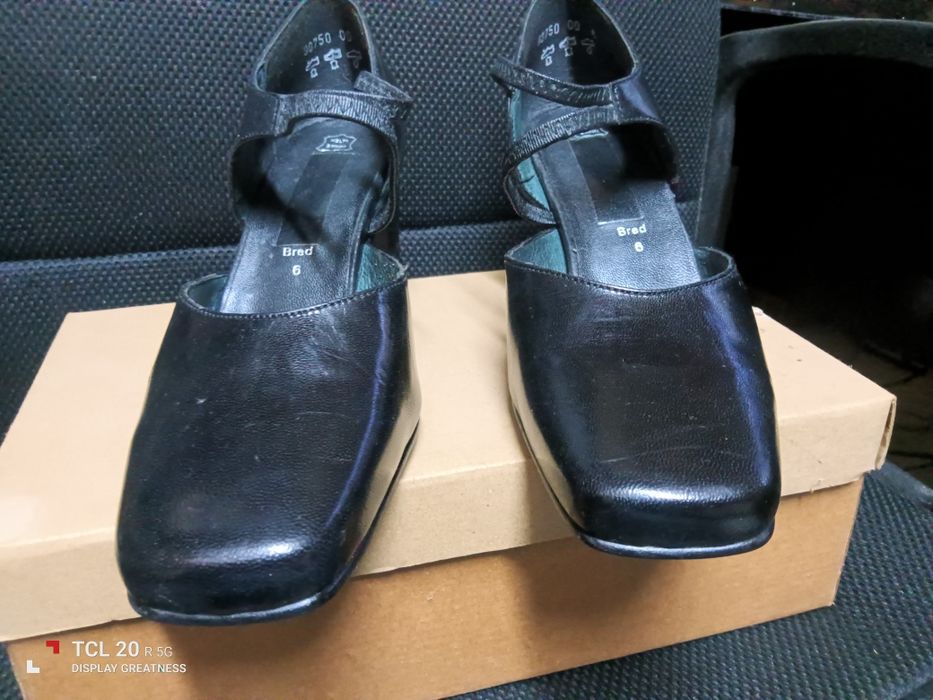 Vendo Sapatos de senhora