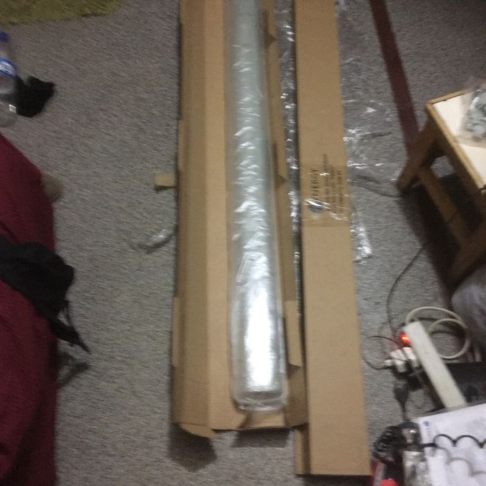 Поодам новый светильник влагостойкий квант 126.6 х 12.5 х 9.4 см