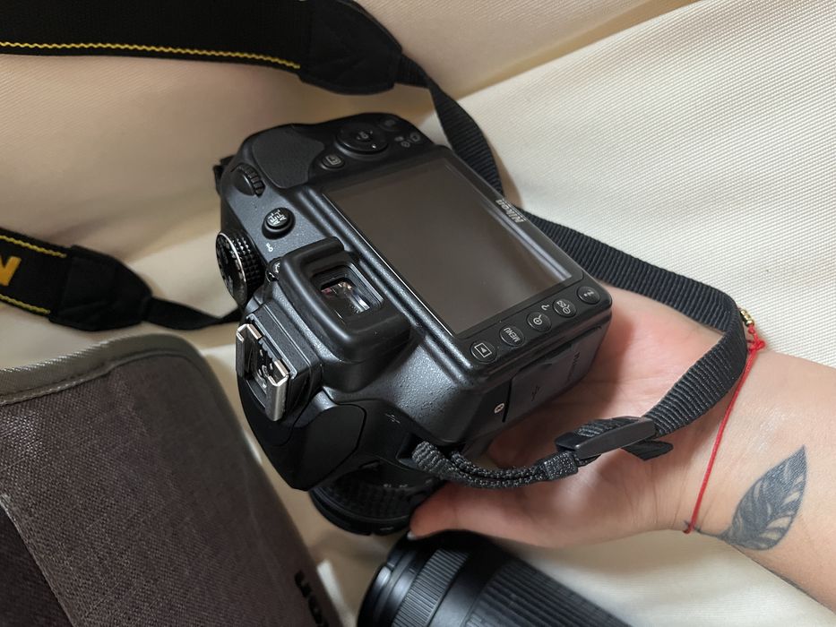 Aparat lustrzanka Nikon D3400 + 2 obiektywy