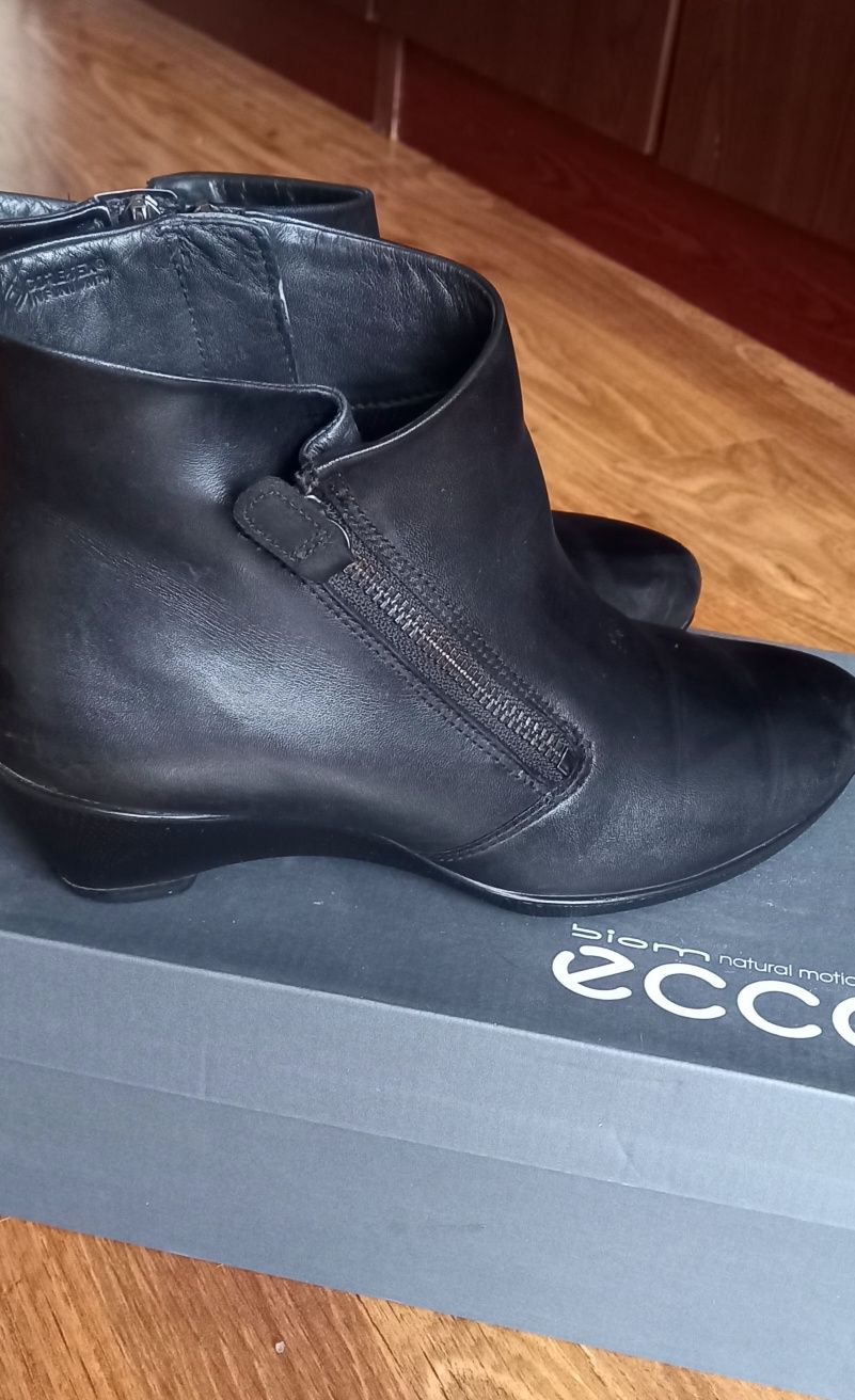 Ecco botki czarne 38