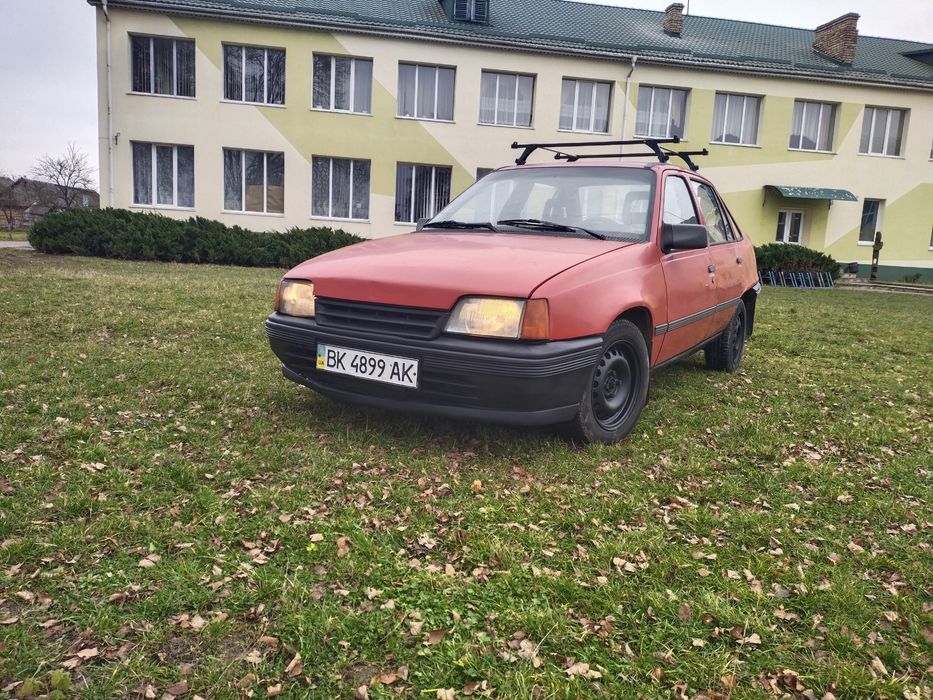 Опель кадет 1.3 газ бензин