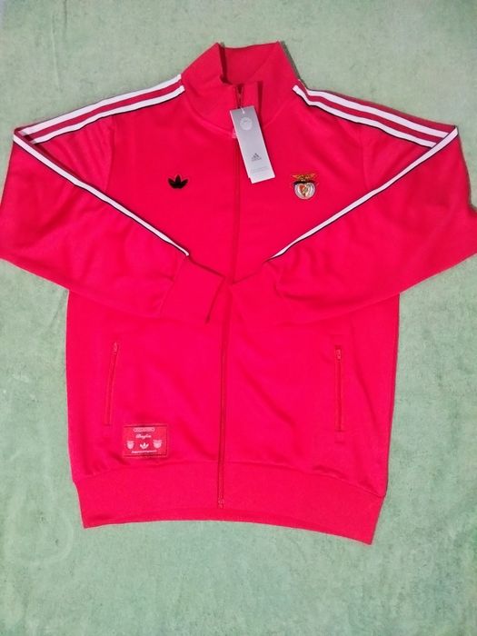 Casaco do Benfica Novo Entrego em Mãos