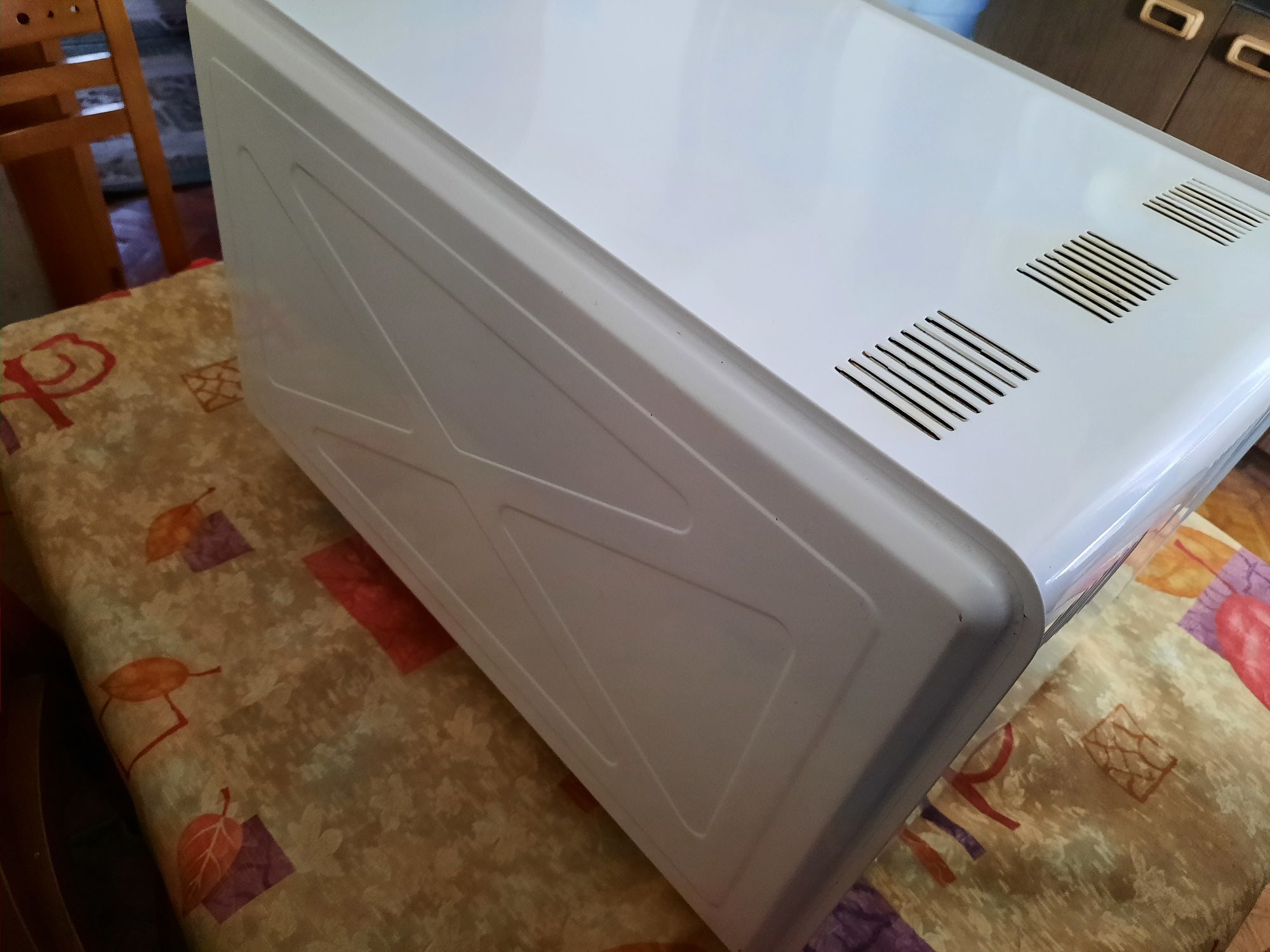 Электропечь SATURN ST-EC 1076