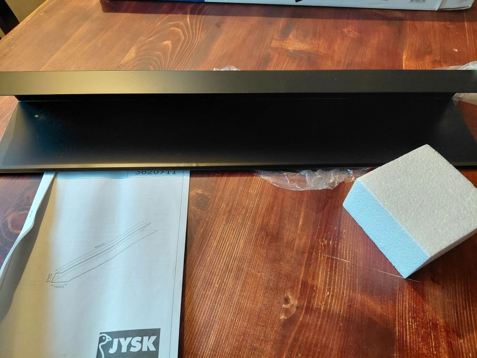 Półka metalowa na buty