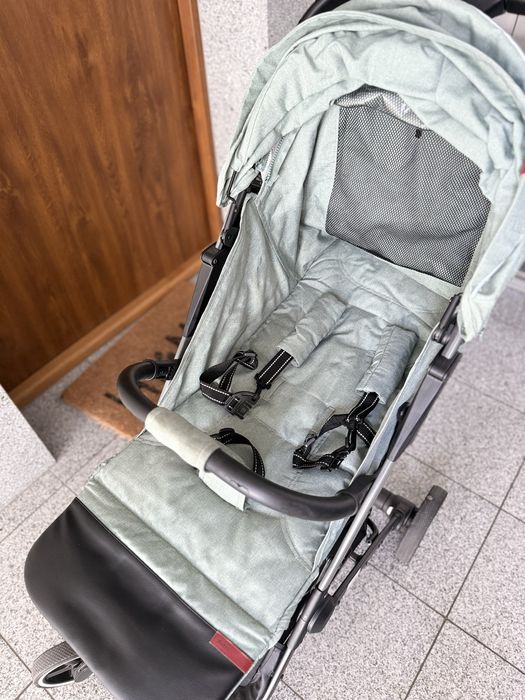 Spacerowka Carello Astra idealny na wakacje (do samolotu)