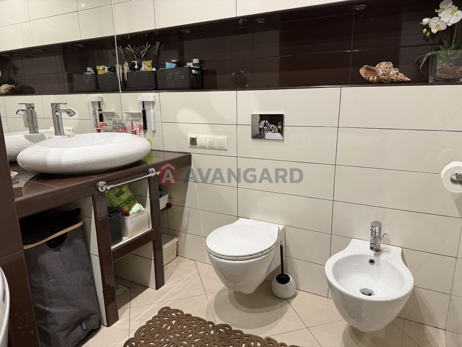 Таунхаус з ремонтом, Святопетрівське!!!