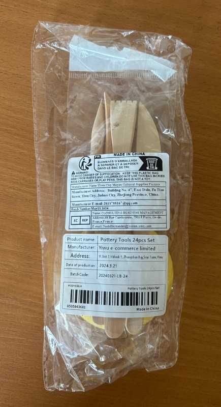 Mały zestaw przyrządów do gliny, ceramiki etc.