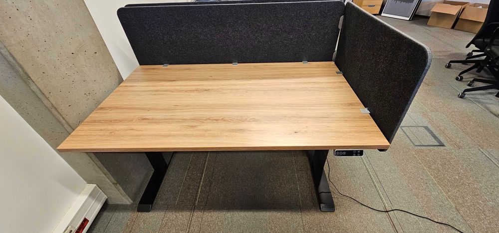 Biurko z regulacją wysokości ELZAP E-MOVE E200, 140x80