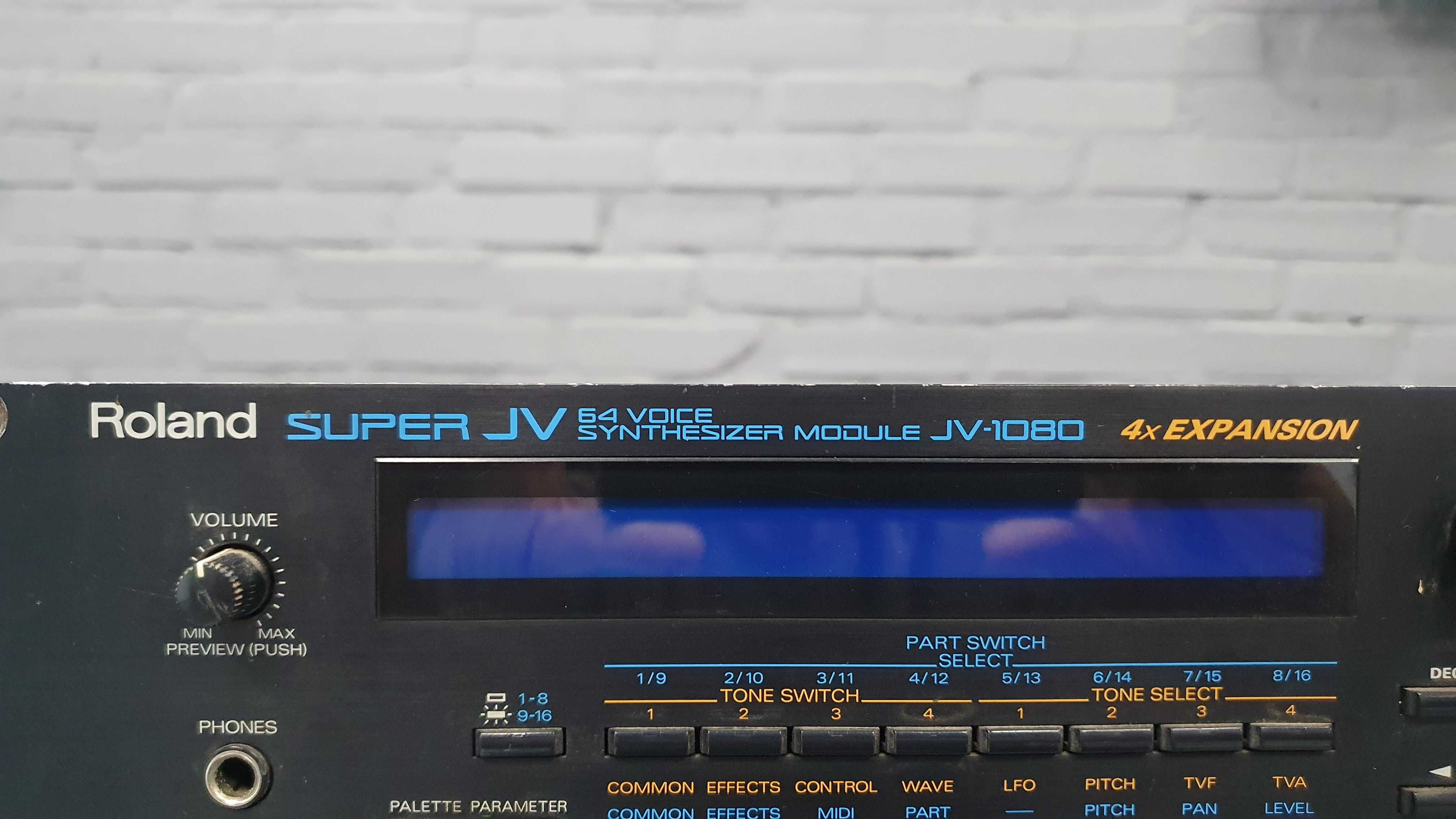 Roland JV-1080 64-Voice Synthesizer Module Rackmount