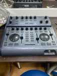 Пульт миди консоль Behringer BCD2000