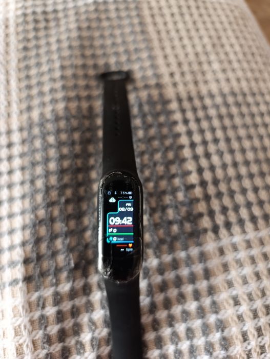 Фитнес браслет Xiaomi Mi Band 6