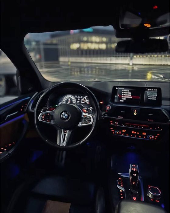 Wynajem aut klasy premium. BMW X3M Competition