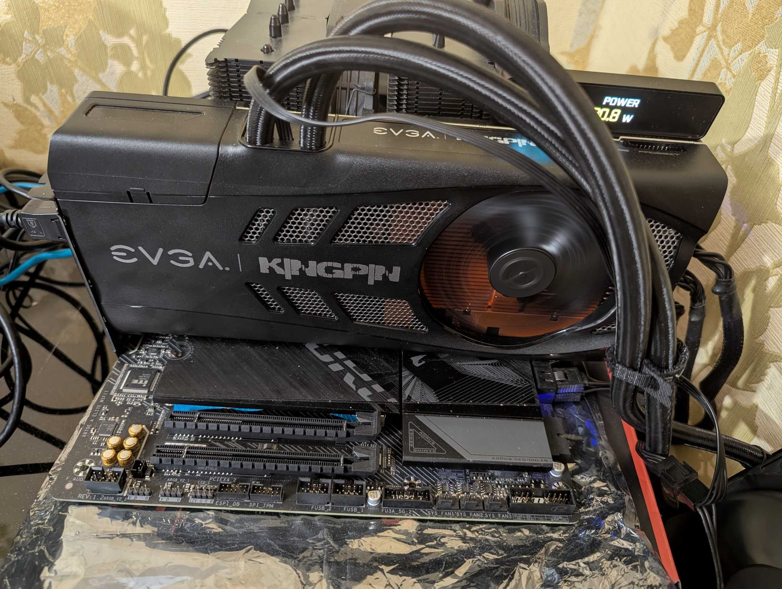 Nvidia GeForce RTX 3090 24GB GDDR6X  384bit с жидкостным охлаждением
