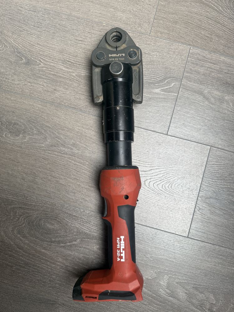 Hilti NPR 32- A zaciskarka do rur