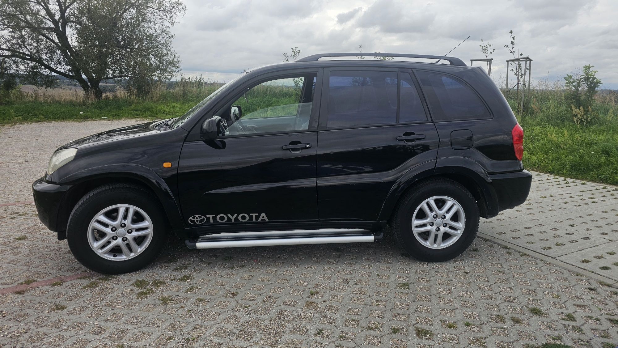 Toyota rav 4 LPG  2AWD klima