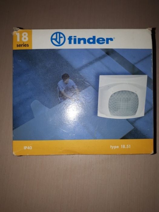 Датчик движения присутствия Finder 18.51