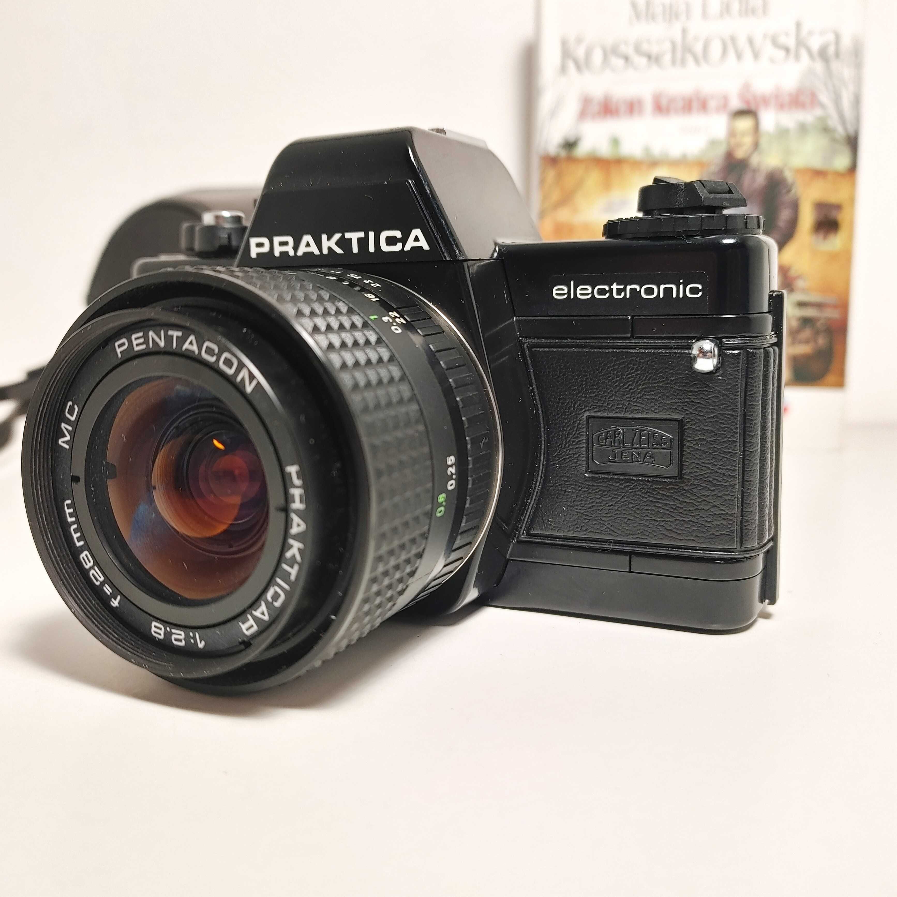 Carl Zeiss Jena Lustrzanka analogowa PRAKTICA BCC Pentacon 28 mm 1:2,8
