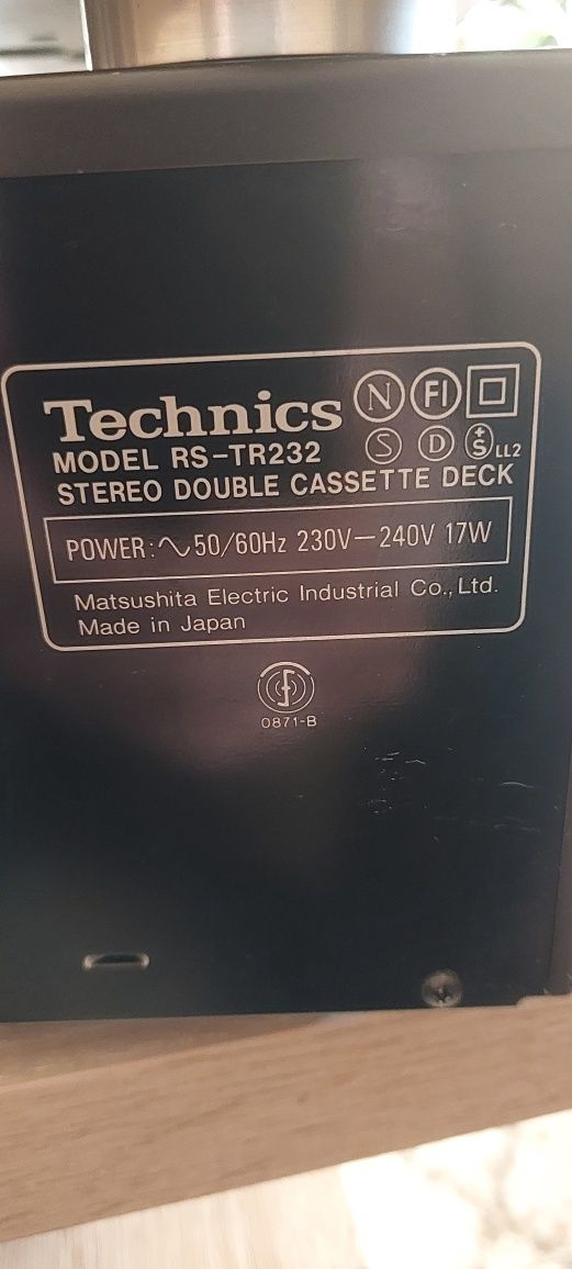 Magnetofon i CD Technics