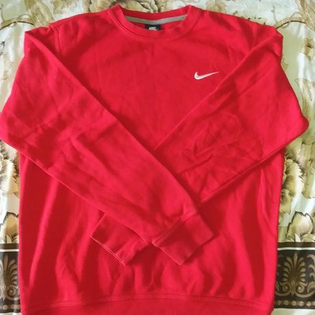 Свитшот Nike красный
