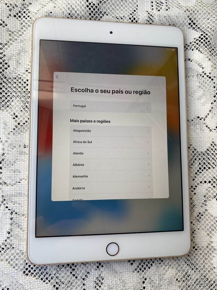 ipad mini 4 128GB  （cor dourada ）