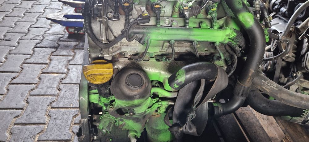 Двигатель мотор двигун Opel Corsa Combo  Astra H 1.3ctdi