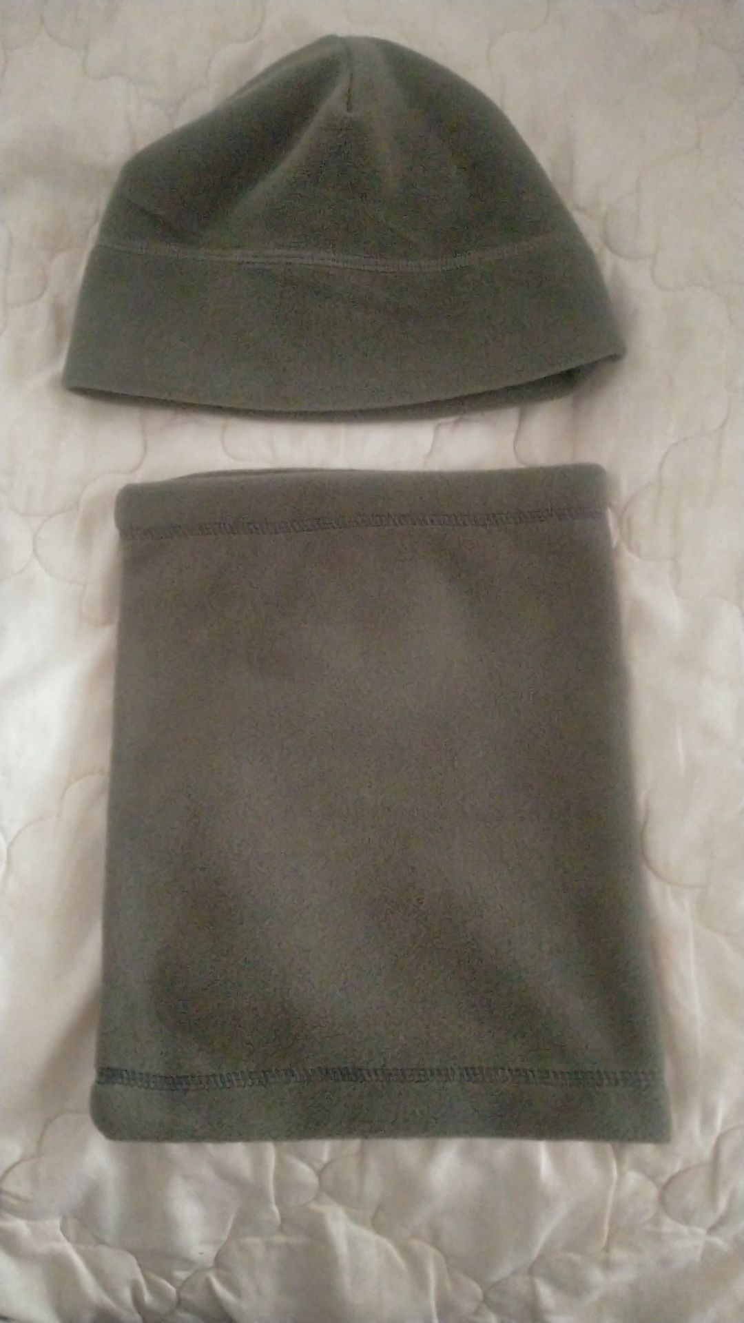 Флісові шапки  кольору хакі щільність 250г/кв.м