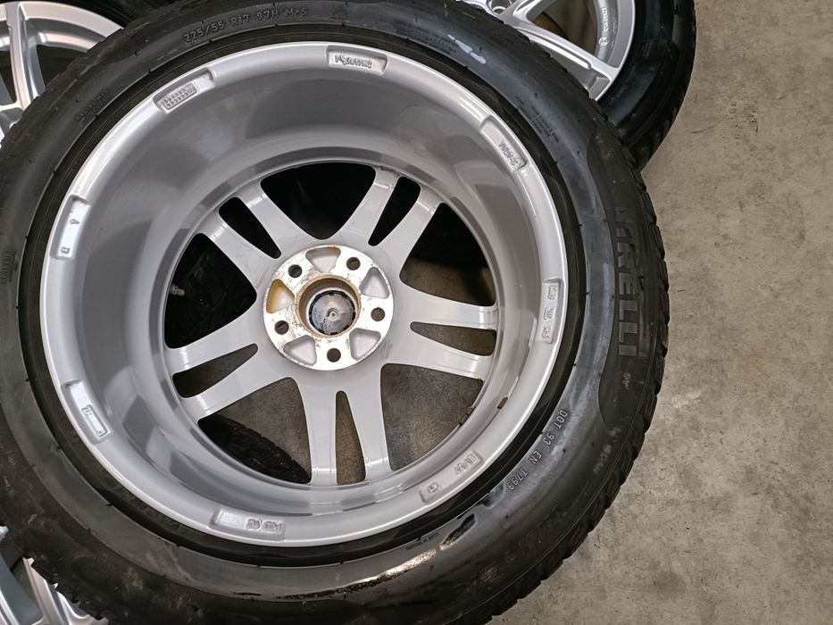 Koła zimowe Alufelgi BMW 17 cali 5x112 G30 G31 G38 G70