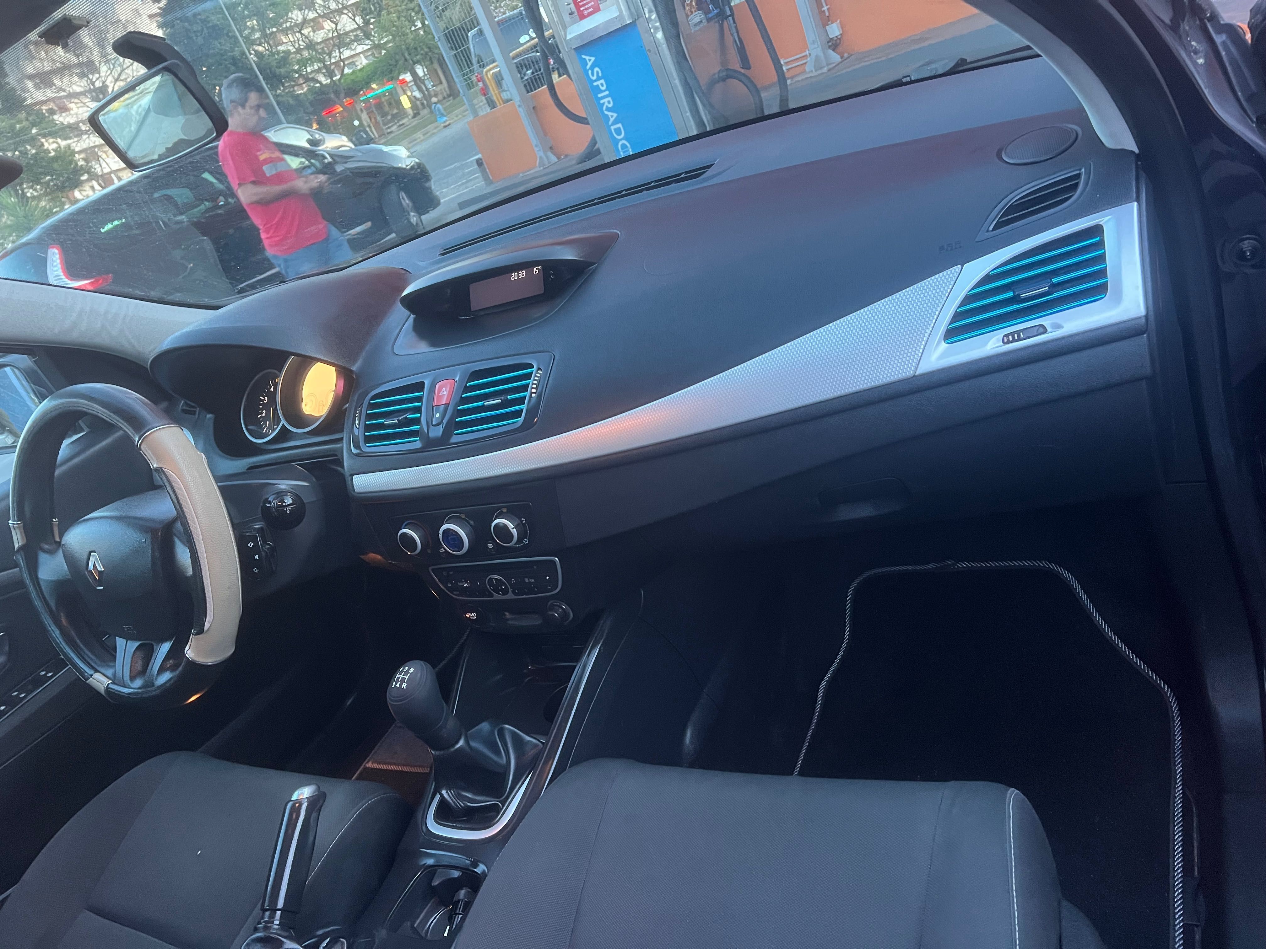 Urgente- RENAULT MÉGANE 1.5 dci