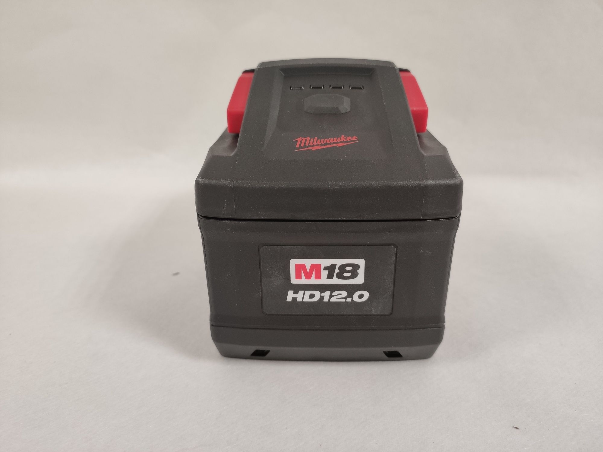 Оригінальна акумуляторна батарея Milwaukee M18 REDLITHIUM FORGE HD12.0