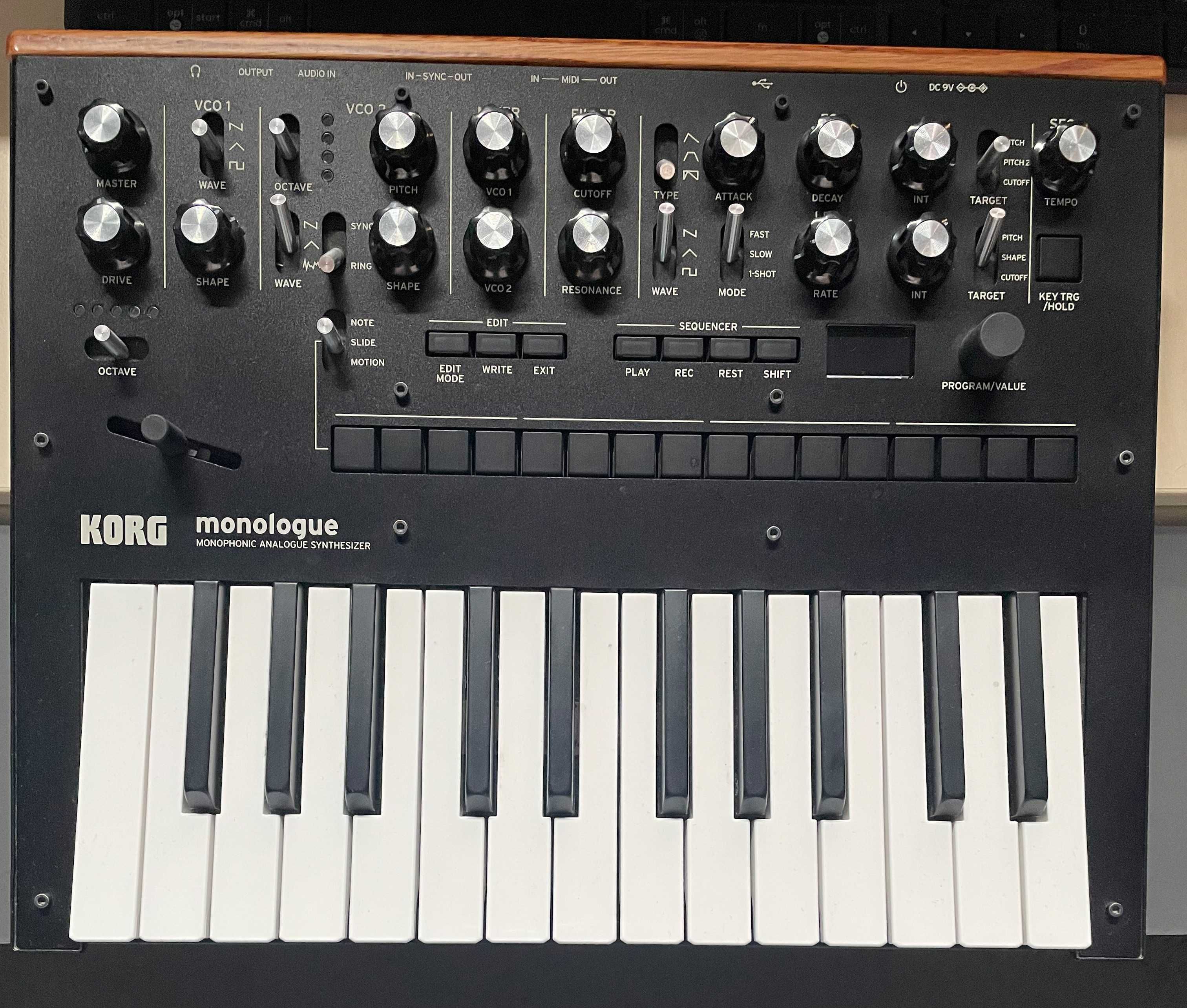 KORG MONOLOGUE. Syntezator analogowy JAK NOWY!