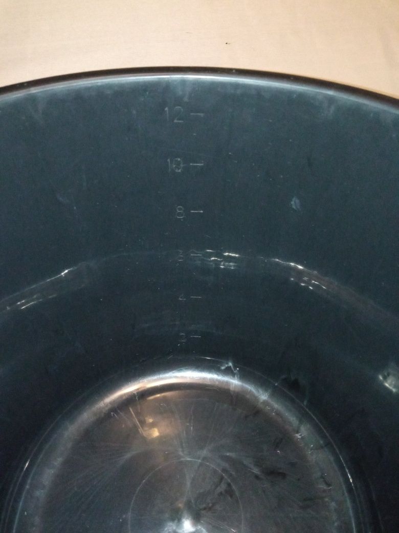 Wiadro czarne 12l z rączką