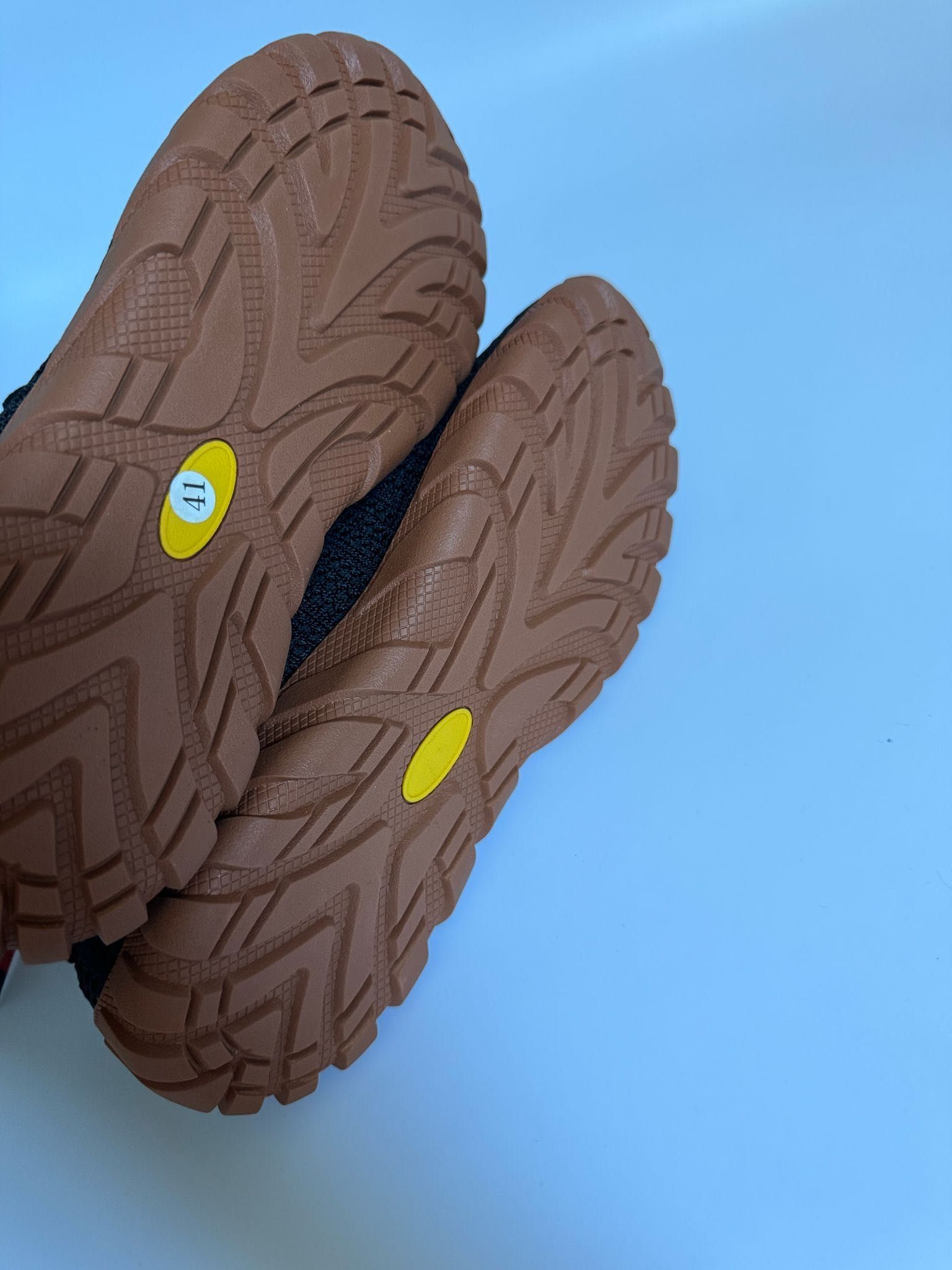 Nowe buty sportowe elastyczne czarne 41