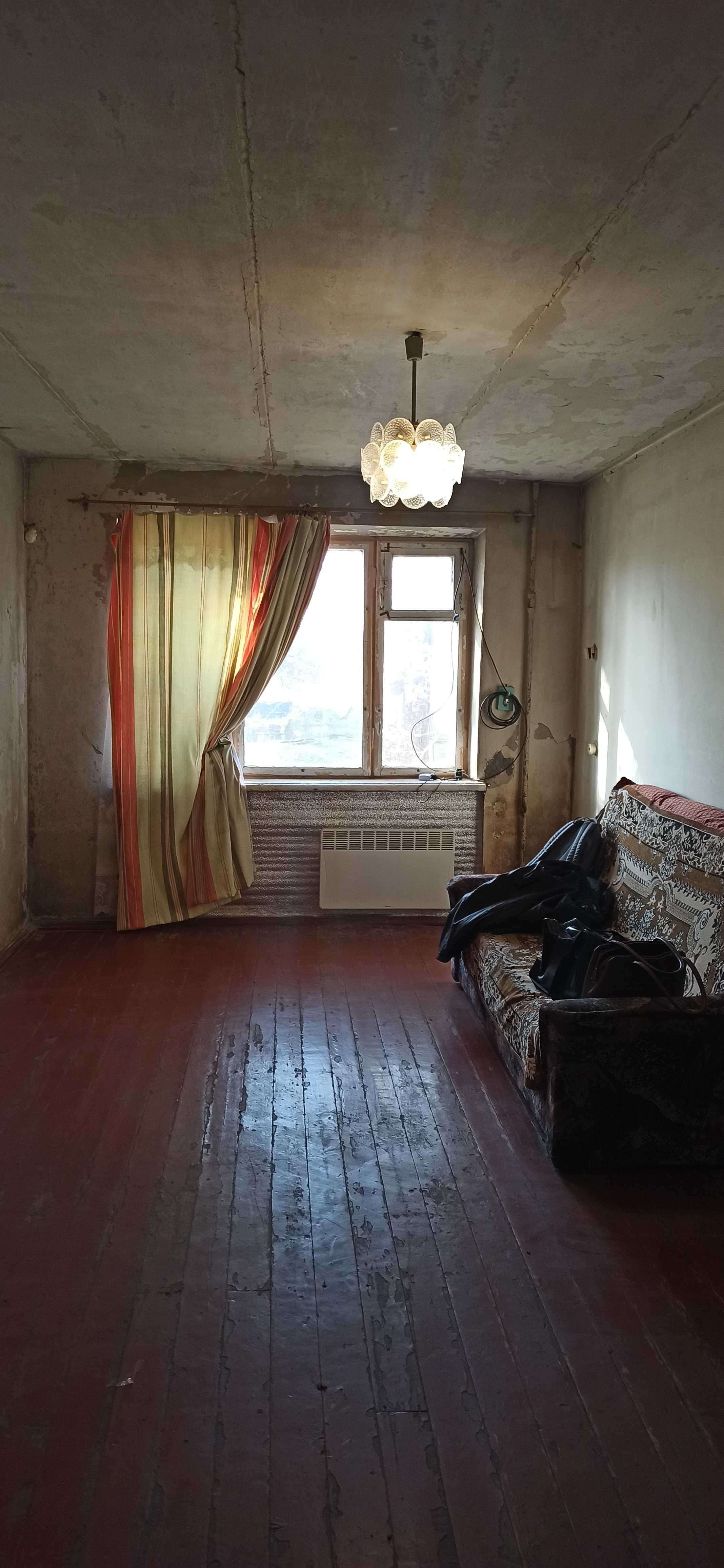 Продам 2-х комнатную квартиру в г. Марганец, район Вокзала